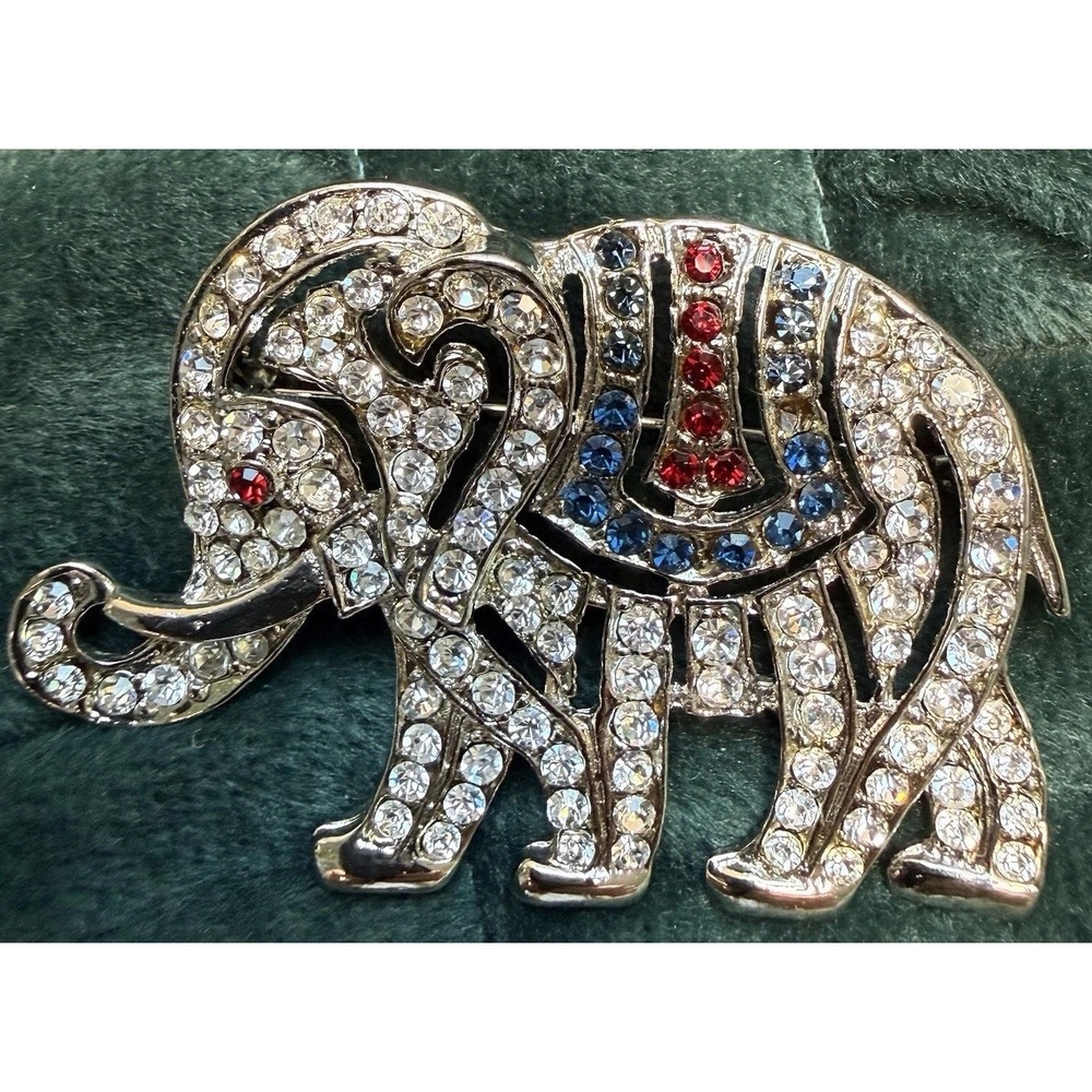 Vintage Elephant Rhinestone Grandmacore Brooch Pin Costume Jewelry